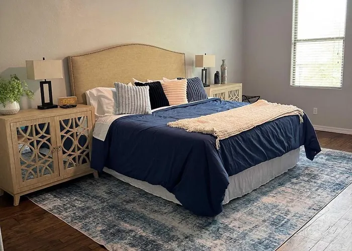 Beautiful North -kierland Townhome Holiday home *