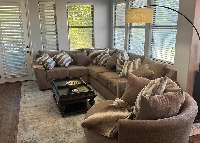 Beautiful North -kierland Townhome